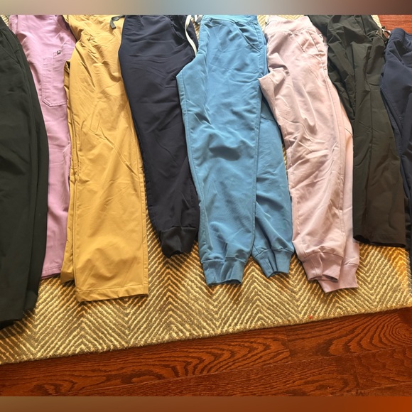 Figs scrub pants lot, size M - Picture 5 of 5